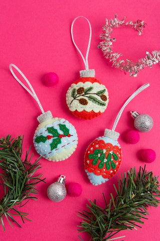 Hawthorne Handmade - Christmas Baubles Kit