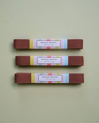 Brown Webbing: 3 yards